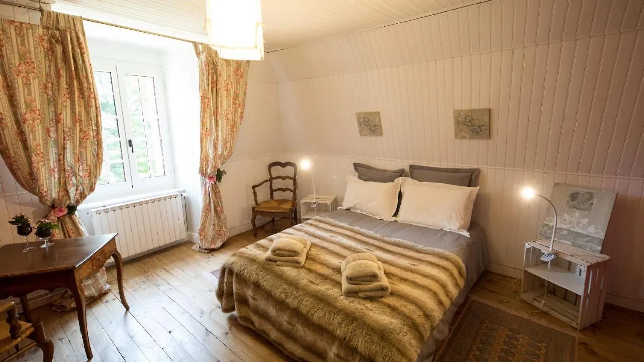 Ferme Des Prades Bed and Breakfast Landeyrat 0*,  Γαλλία